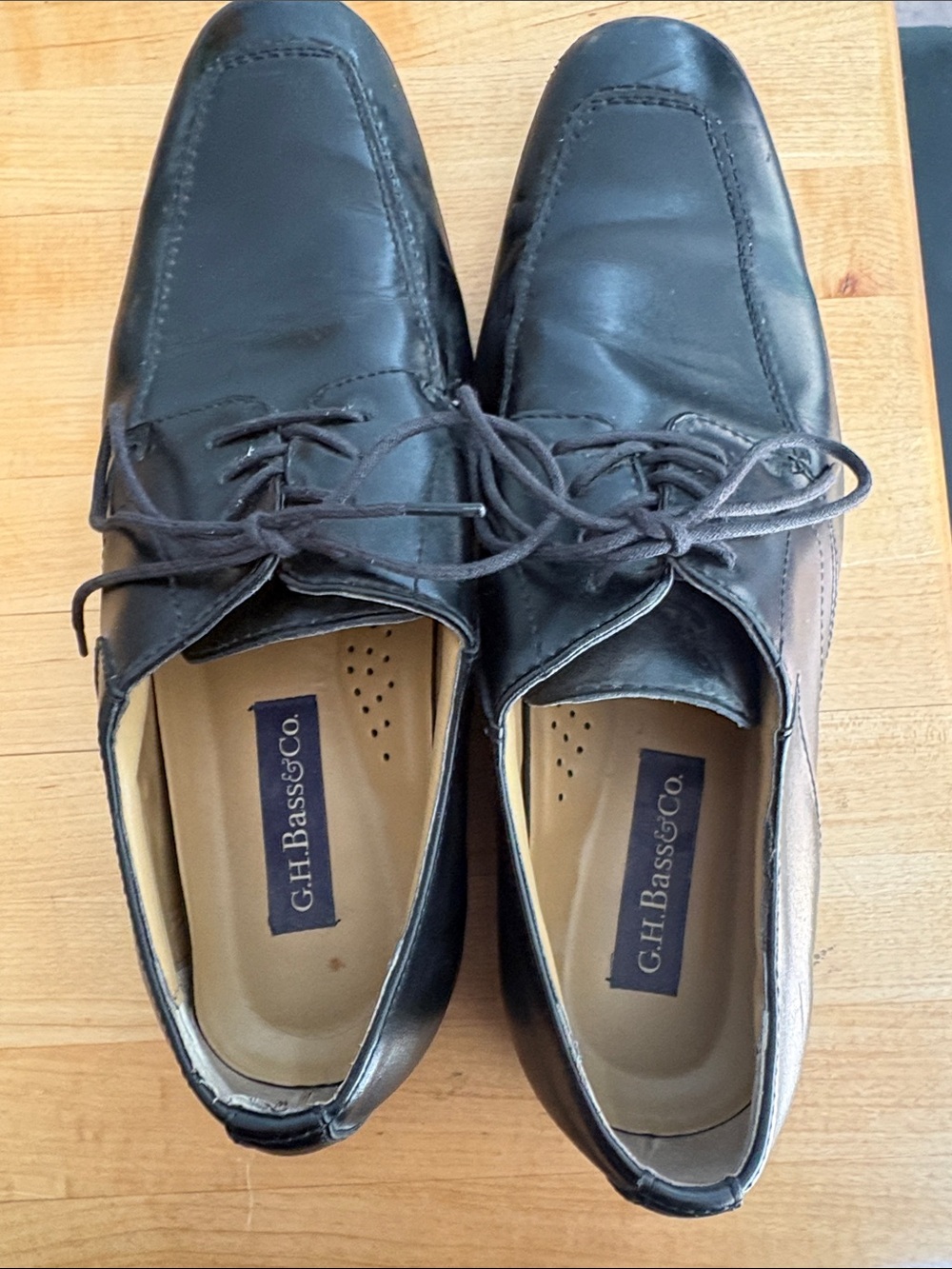 G.H. Bass & Co. Black and Brown Leather Lace-Up Oxfords